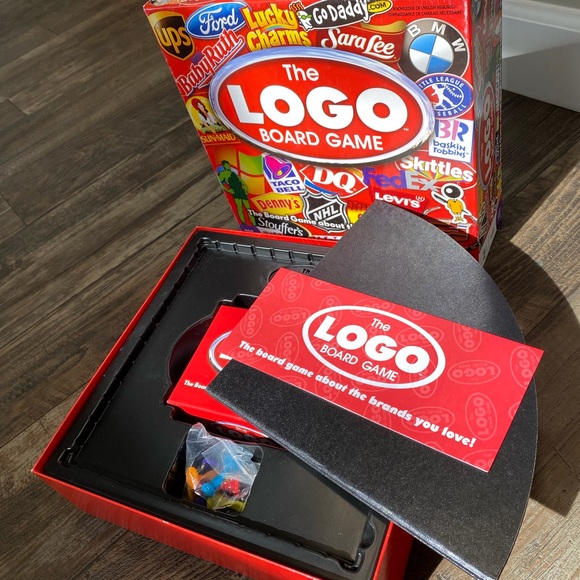 The Logo board game - Picture 3 of 3